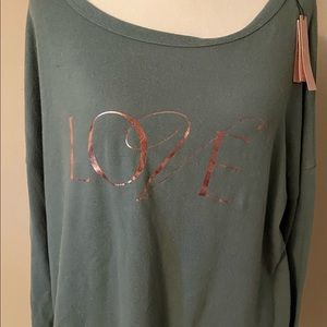 NWT VICTORIA’S SECRET LOVE TOP